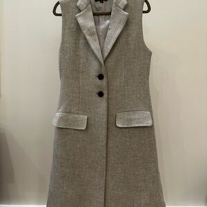 Chic Sleeveless Tan Vest